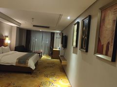 -清水湾酒店(深圳横岗塘坑地铁站店)