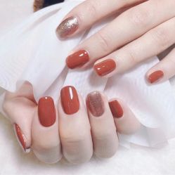 -纤纤玉手美甲美睫美容