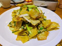 -黄泥岗·地道湖北菜(奥特莱斯店)