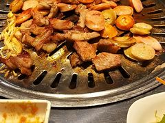 -韩聚屋韩国烤肉餐厅(新北万达店)