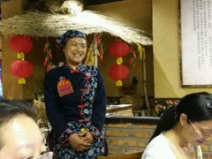 -关东情主题文化演艺餐厅
