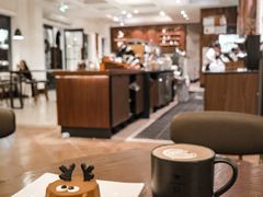 大堂-星巴克臻选(广州沙面店)