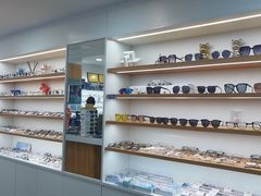-视野联行眼镜·蔡司·依视路(省体育馆店)