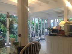 -Fern Forest Cafe