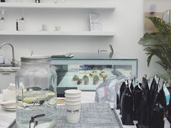 -UNI UNI(环亚凯瑟琳店)