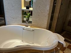 -沈阳皇朝万鑫酒店