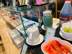 -大中华希尔顿酒店-念自助餐·嗨啤·小龙虾
