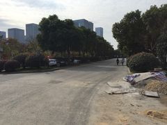 -金匮公园-南入口停车场