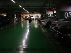 -飞洲国际广场-地下停车库