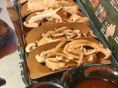 -芸山季·云南山珍菌火锅(人民广场来福士店)