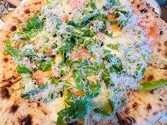 烟熏三文鱼披萨-Grande A'moo(上海万象城店)