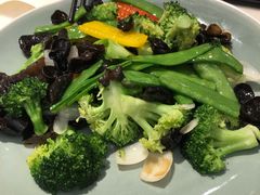 橄榄油炒田园时蔬-港丽餐厅(高德置地店)