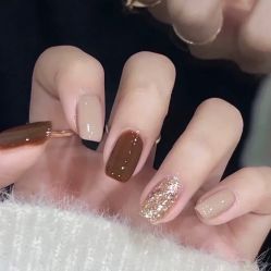 -悦指间美甲美睫