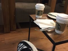 -星巴克臻选(莘庄仲盛店)