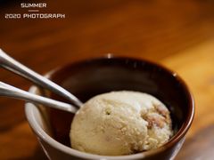 杏仁太妃糖冰淇淋-萨尔瓦多Salvador's