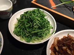 酒香炒豆苗-老头儿油爆虾·知味杭州(爱琴海购物中心)