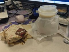 -肯德基(成山路地铁站店)