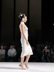 -Renee芮亦婚纱