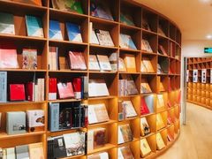 店内环境-新华文创·光的空间