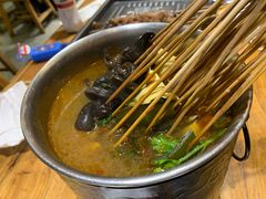 涮锅-聚点串吧·北京烧烤(赵登禹路店)