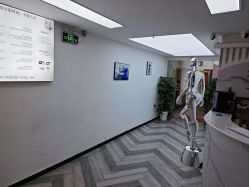 -米娜护肤造型