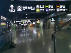 -成都东站-停车场