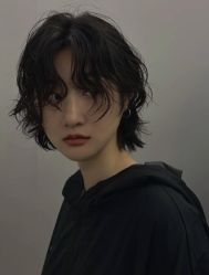 -十六番发型师事务所