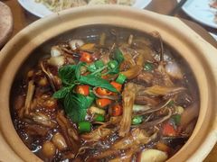 -五马集·海鲜·温州大牌档(黑金冠五马街十字路口店)