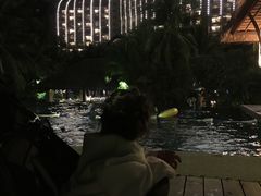 -三亚湾海居铂尔曼度假酒店