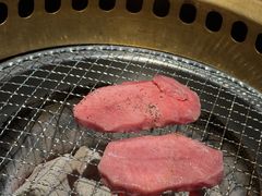 -山川小町·极番烧肉(新地假日广场店)