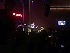 -TZ House音乐现场(来福士中心店)