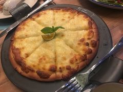 榴莲披萨-临界音乐酒馆·小龙虾·江湖菜(华熙LIVE·鱼洞店)