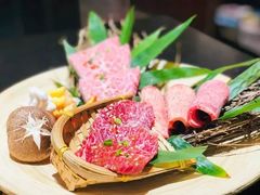 -山川小町·极番烧肉(新地假日广场店)
