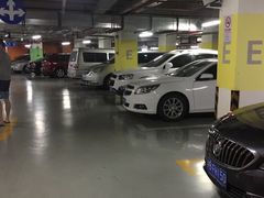 -九六广场-停车场