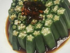 -山楂树融合菜餐厅