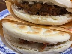 正宗肉夹馍-天下第一面(大雁塔北广场店)
