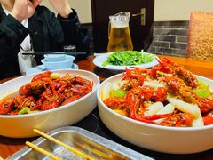 -茸梅路右拐龙虾-农家菜(松江店)