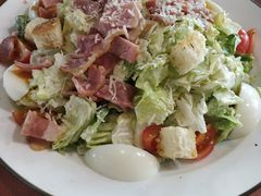 经典凯撒沙拉-魏斯理汉堡(西安沣东吾悦店)