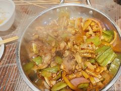 -老街烧烤大排档·地道湖北菜·龙虾馆(汉口火车站店)
