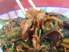鱼香肉丝-夕阳红小吃(中街大悦城店)