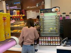 -全家便利店(襄阳南路店)