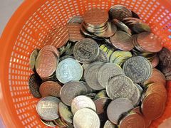 -爱玩嘉年华(龙湖曲江天街店)