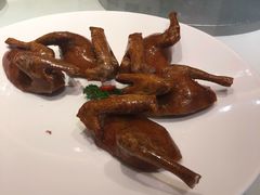 烤乳鸽-利苑酒家(华熙国际店)