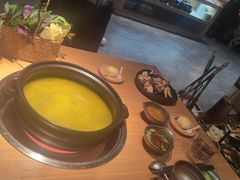 -一朵菌·野生菌探索家火锅(南亚店)