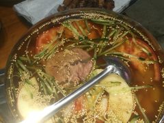-马路牙子地桌烤肉(工体店)