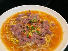 酸汤牛仔肉-炳胜品味(海印总店)