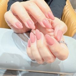 -猪猪女孩日式美睫美甲