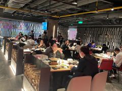 大堂-四季民福烤鸭店(西单华威约饭街店)