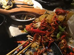 -沪小胖小龙虾(淮海中路旗舰店)