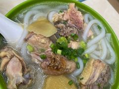 鲜鸡汤濑粉-雄兴泰咖啡室